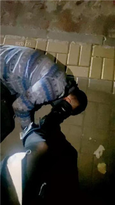 图片[4]_【甜沁】户外逮到跟踪狂_绳缚吧