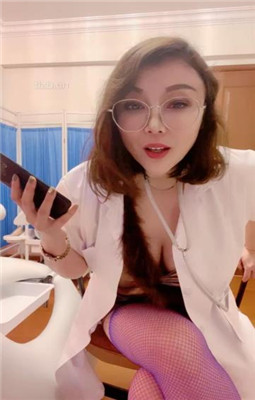 【梓夫人】制服诱惑-医务室治疗恋足癖_绳缚吧