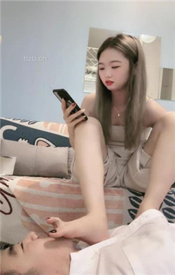 图片[5]_【时颜】漂亮姐姐裸足踩脚垫/虐乳_绳缚吧