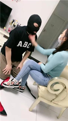 图片[7]_【蜜糖情侣】绿帽狗跪舔运动鞋白袜裸足_绳缚吧