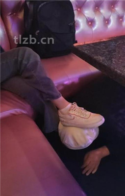 图片[2]_【小琪】KTV-脏鞋踩地毯/舔鞋舔jio/骑马_绳缚吧