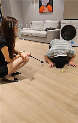 图片[11]_【森田熙子】物化茶几狗/鞭打/碾压踩_绳缚吧