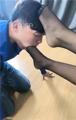 图片[12]_【肉肉】高跟跪舔黑丝脚插嘴_绳缚吧
