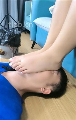 图片[19]_【肉肉】高跟跪舔黑丝脚插嘴_绳缚吧