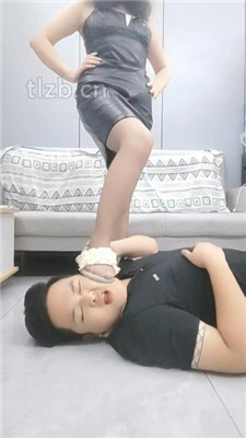 图片[3]_【古月安妮】素人小姐姐黑丝脏鞋脚下奴【双视角版】_绳缚吧
