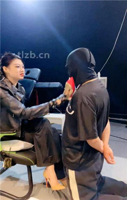 图片[3]_【冰诺】连环耳光狂抽/人肉脚垫_绳缚吧
