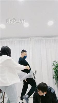 图片[3]_【橙子大大】双M-骑马/揪耳朵/踢踹/转胯/闻白袜_绳缚吧