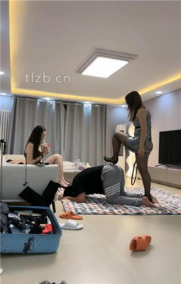 图片[19]_【艾琳175】双S重度刑虐-蛇鞭抽/高跟踩/鞋耳光/骑乘遛_绳缚吧