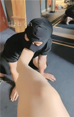 图片[16]_【东营天香百合】跪舔高跟/狗链拴狗/舔口水/胯下辱_绳缚吧