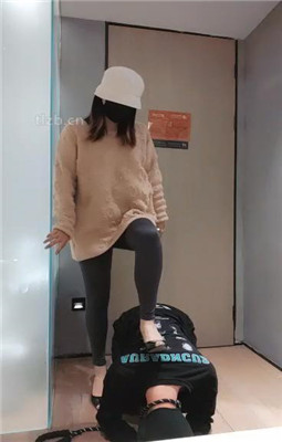 图片[3]_【小猫】裸足深喉/高跟踩踏虐发骚贱畜_绳缚吧