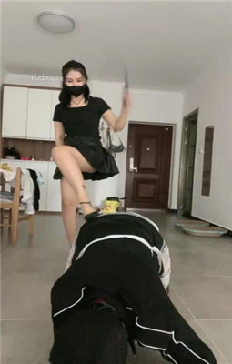 图片[17]_【露可】狂暴变态-鞭抽坐垫/靴底喂食【双视角版】_绳缚吧