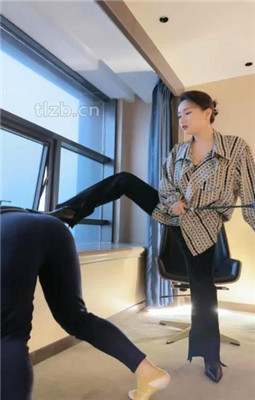 图片[13]_【潘妮女王】白领高跟黑丝踩虐犯错下属_绳缚吧