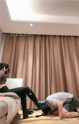 图片[17]_【不期而遇】恋臀爱好者-长筒靴踢踩跺/磕头认错_绳缚吧