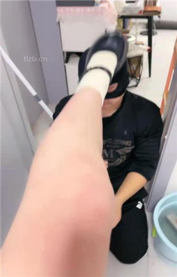 图片[14]_【樱子大人】人体擦鞋器/脚底喂食/皮鞋白袜/喝圣水【完整版】_绳缚吧