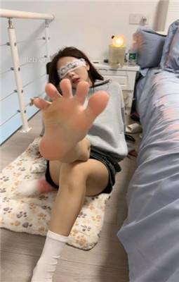 图片[12]_【橙宝】母畜-主人的撒气工具-白袜-踩嘴-掐脖窒息_绳缚吧