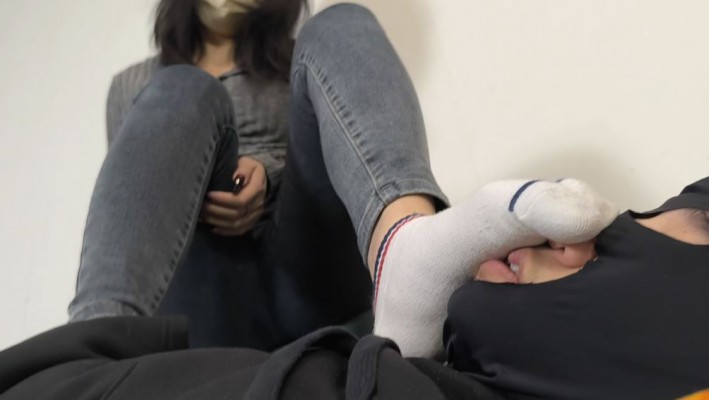 图片[7]_【女神学院·稚主kk】棉袜牛仔裤调教_绳缚吧