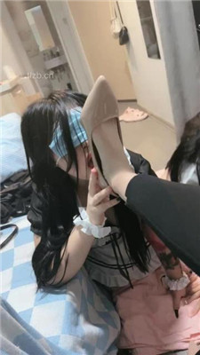 图片[3]_【天津女仆店】双母畜-奴下奴-喂食/转胯互掐脖子/原味脚闻舔_绳缚吧
