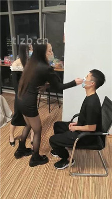 图片[3]_【舞池大人】喝姐妹驯服bt邻居_绳缚吧