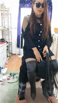 【平凡】长靴S-鞭打/胯下辱/耳光/闻鞋窝/喂口水_绳缚吧