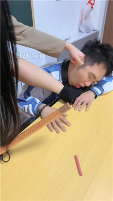 图片[16]_【桃幼幼】教室场景调-体罚猥琐学生狗_绳缚吧
