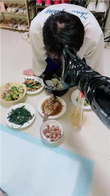 图片[4]_【甜心教主】吃不完圣水浓痰泡饭就挨打_绳缚吧