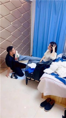 图片[11]_【冷鸢大大】舔脏鞋闻白袜/虐乳/耳光/踩踏_绳缚吧