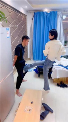 图片[13]_【冷鸢大大】舔脏鞋闻白袜/虐乳/耳光/踩踏_绳缚吧