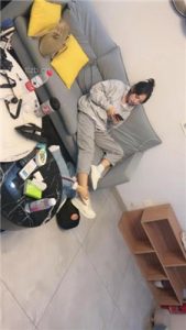 【乔妹】运动鞋白袜踩地毯狗/虐乳/鞭打_绳缚吧
