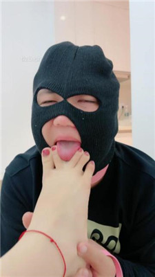 图片[12]_【心动茜茜】裸足深喉踩脚垫_绳缚吧