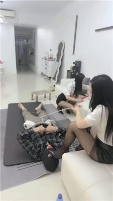 图片[11]_【冰夏女王】双S-藤条专场鞭打挑战/耳光【双视角完整版】_绳缚吧