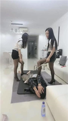图片[12]_【冰夏女王】双S-藤条专场鞭打挑战/耳光【双视角完整版】_绳缚吧