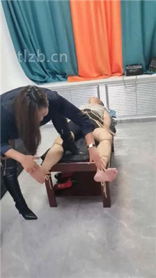 图片[7]_【冷御女王】女老板圈养惩罚不听话下属【中】_绳缚吧