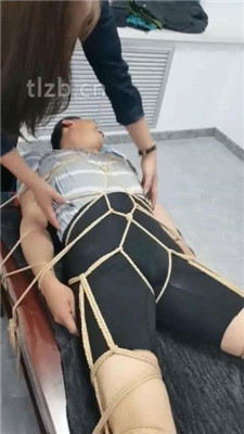 图片[9]_【冷御女王】女老板圈养惩罚不听话下属【中】_绳缚吧