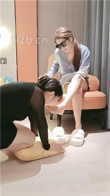 图片[3]_【言初】母畜-下跪品尝原味裸足_绳缚吧