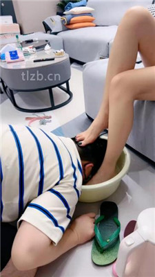 图片[9]_【丹祖宗】圈养狗等主人回家-伺候洗脚/舔裸足/吃脚皮_绳缚吧