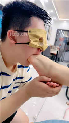 图片[16]_【丹祖宗】圈养狗等主人回家-伺候洗脚/舔裸足/吃脚皮_绳缚吧