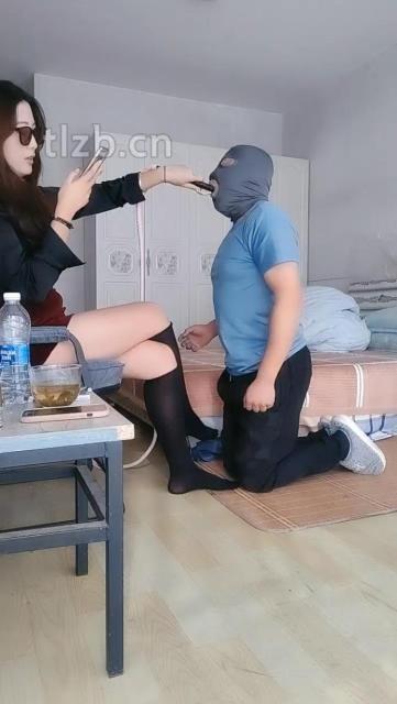 图片[13]_【恩威女王】黑丝高跟插狗嘴_绳缚吧