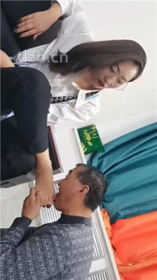 图片[12]_【冷御女王】重赏赐贱奴舔鞋底舔脚/浓痰吐满脸_绳缚吧