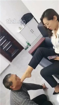 图片[15]_【冷御女王】重赏赐贱奴舔鞋底舔脚/浓痰吐满脸_绳缚吧