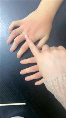 图片[12]_【领主老大】帆布鞋全体重踩踏/碾压狗爪_绳缚吧