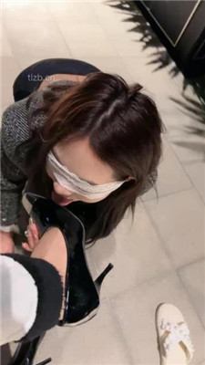 【橙宝】素人美女首次户外被虐到求饶_绳缚吧