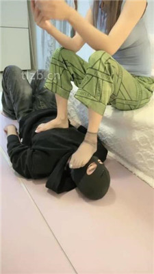 图片[14]_【苒溪】睡梦中偷舔主人的脚被教训_绳缚吧