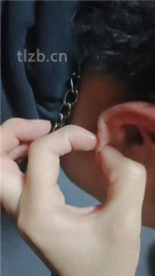 图片[10]_【昭玥】黑丝美腿小姐姐-骑马鞭打-吃丝袜_绳缚吧