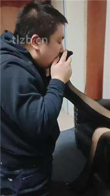 图片[15]_【昭玥】黑丝美腿小姐姐-骑马鞭打-吃丝袜_绳缚吧