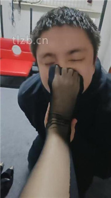 图片[18]_【昭玥】黑丝美腿小姐姐-骑马鞭打-吃丝袜_绳缚吧