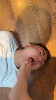 图片[12]_【嘉一】长靴S-口水耳光-恋足羞辱-踢踹_绳缚吧
