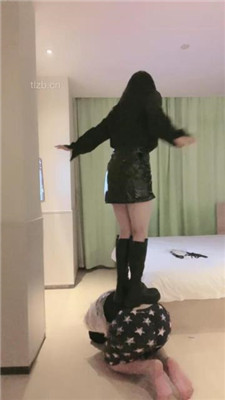 图片[4]_【清禾】保鲜膜窒息-鞭打踩踏耳光-人体烟灰缸_绳缚吧