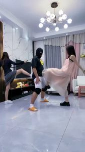 【麋鹿银儿】双S轮流重度提档/掐乳/闻原味棉袜bf33353_绳缚吧