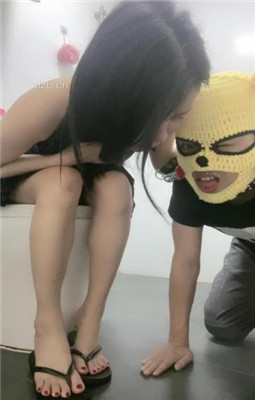 图片[4]_【漫漫】爬进来卫生巾侍奉主人_绳缚吧