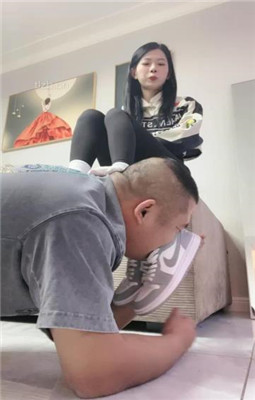 图片[10]_【樱木花椒】Aj白袜开发死猪头-插嘴_绳缚吧